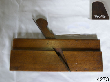 Tool - Wood moulding plane, Bewley Leeds, 1785 -1847