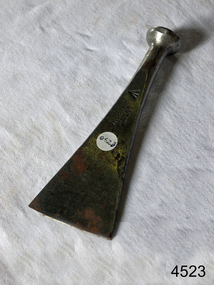 Caulking Tool