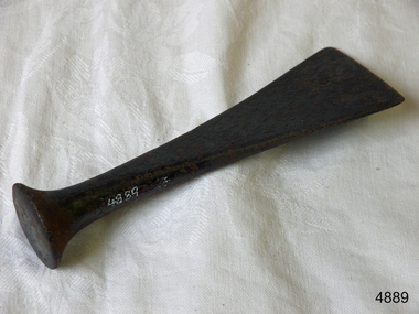 Caulking Tool