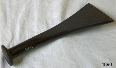Caulking Tool