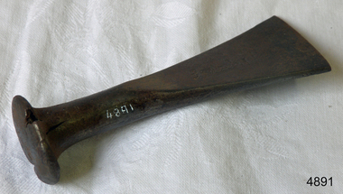 Caulking Tool