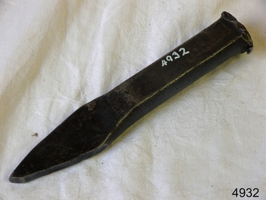 Caulking Tool