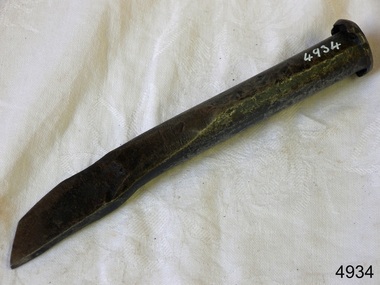 Caulking Tool