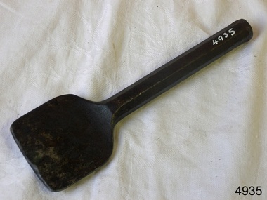 Caulking Tool