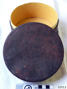 Collar Box