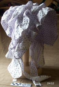 Bonnet, late 1800s - early 1900s