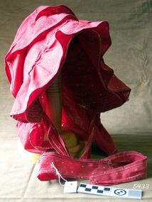 Bonnet, late 19th to early 20th century