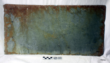 Colours of rectangular slate include blue-grey, brown and blue-green