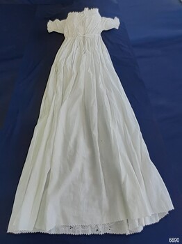Skirt of the back hss decorative edge