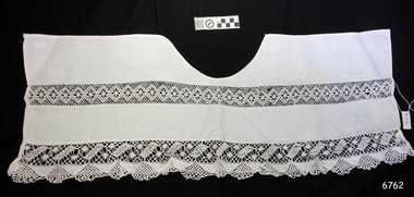 Textile - Washstand Cover, Mary Jane Giles (Mrs Harry Giles), Late 19th to Early 20th Century