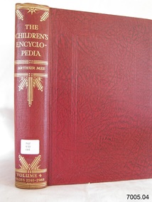Book, The Childrens Encyclopedia Vol 4
