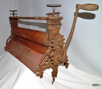 Mangle, late 19th century
