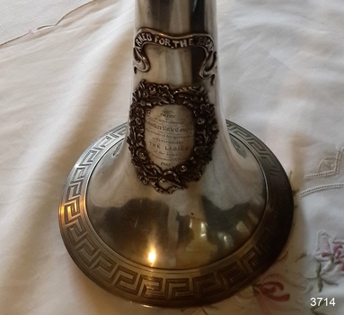 Geometric pattern around the outer edge of the bell is clearly seen