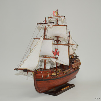 View of model from bow to stern, at an angle