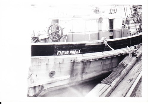 Photograph of name of registered port "PT ADELAIDE H.M.C. NO. 3"