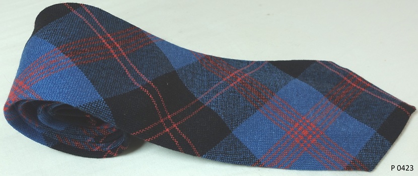 Fabrick neck tie in blue and red tartan pattern