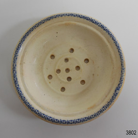 Ceramic - Soap dish, circa 1883