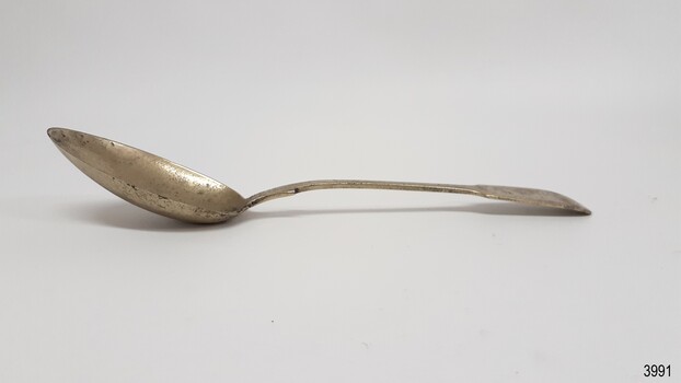 Both bowl and shank are bent at an angle
