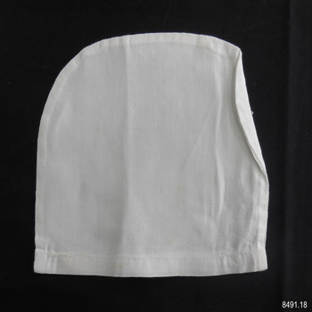Fine white linen cover, made like a pocket, with rounded corners