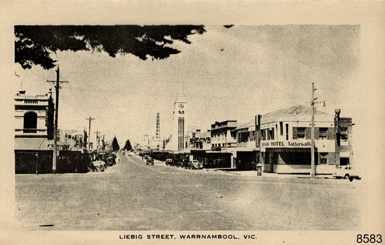 View from the Highway down Liebig Street towards the south, buildings and vehicles in the street