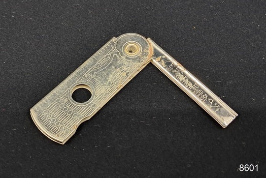 Cutter opens like a pocket knife with a swivel joint on one end