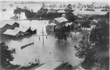 Black and white photographs, Flood waters in Yarra Glen December 1934