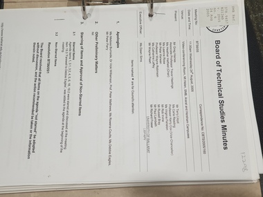 Document - Folder, University of Ballarat, University of Ballarat Board of Technical Studies Minutes, 2000 (exact); 2000 - 2005