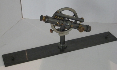 Theodolite