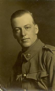A man in AIF uniform