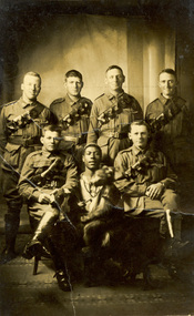Postcard - photographic, Australian Soldiers with an Egyptian and his Bear