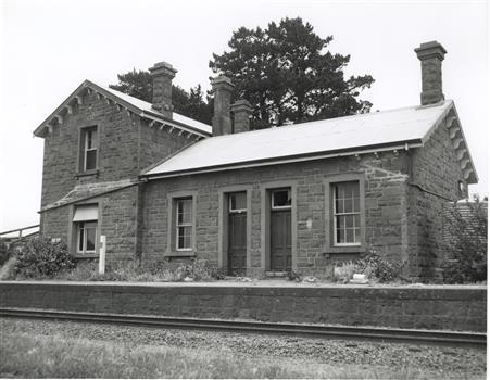 Bluestone railway station
