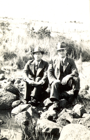 Photograph - Black and White, Frank Wright and Charlie, Smeaton, 1940, March 1940