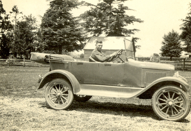 Photograph - Black and White, Frank Wright, 'Overland' car at Archibald's, Newlyn, 1922, 23/11/22