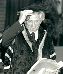 Photograph, Installation of Chancellor Geoffrey Blainey, c1995