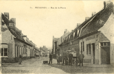 Postcard - black and white, E. Le Deley, Messines - Rue de la Pierre, c1917