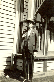 Black and white photograph, Vernon Holt, Frank Wright, 1921, 1921
