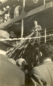 Photograph - Photograph - Black and White, Herald, Frank Wright departing Australia, 1933, 5/8/1933