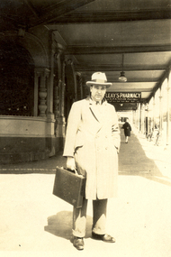 Photograph - Black and White, 'Navarre', Alex Wright ?, 1930's
