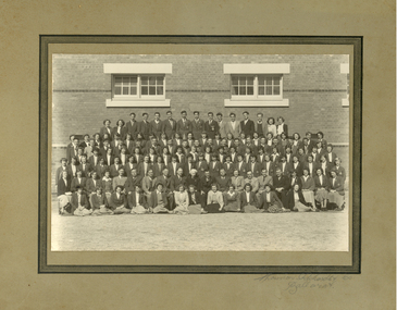 Group photograph at Ballarat Teachers' College/Dana Street Primary School