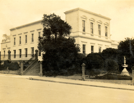 A ground town hall in Ballarat East