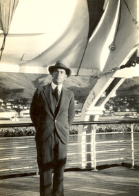 Photograph - Photograph, Black and White, Frank Wright, 02/1933
