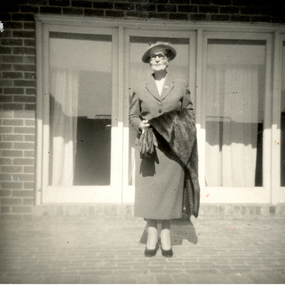 Photograph - Black and White, Frank Wright, Laura Ritchie in 1956, Oct 1956