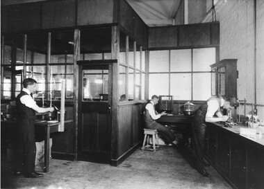 Photograph - Photograph - Black and White, Cyril Callister, c1920