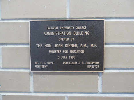 Building plaque