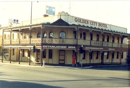 Double Storey hotel