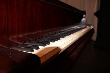 Photograph - Colour, Nigel Wanten, Paderewski Grand Piano at Federation University Australia, 2014