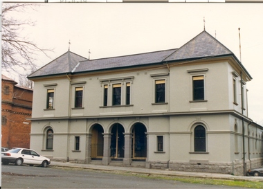 Photograph - Colour, Former Ballarat Supreme Courthouse (later Courthouse Theatre)