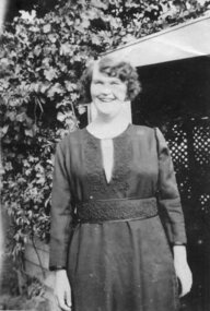 Photograph, Laura Wright at Melbourne Conservatorium