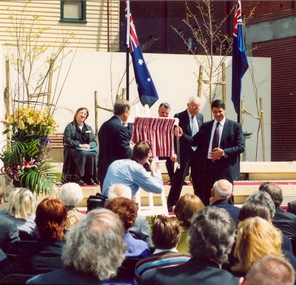 Photograph - Photograph - Colour, Ian Reid, Steve Bracks, Premier of Victoria, opens the University of Ballarat Arts Academy, Camp Street, 22/07/2008