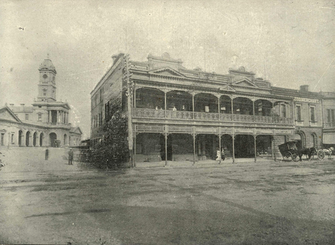 Double storey building beside the Ballarat Railway Station